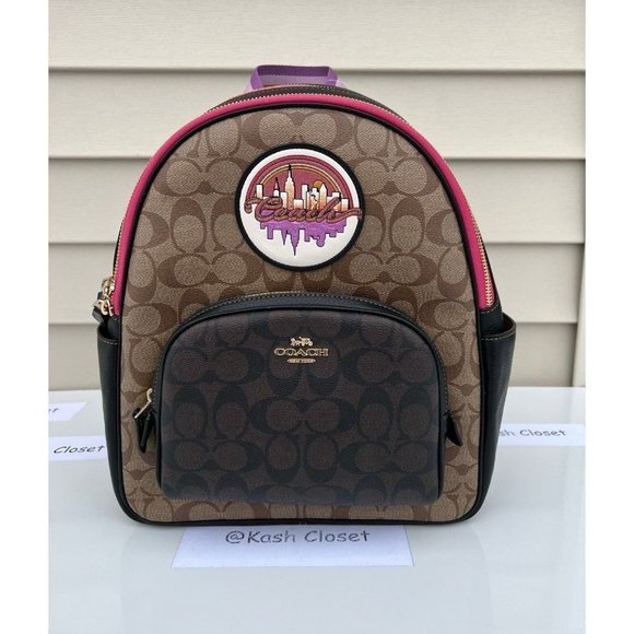 Coach Backpack With Souvenir Patches In Blocked Signature - Picture 1 of 12